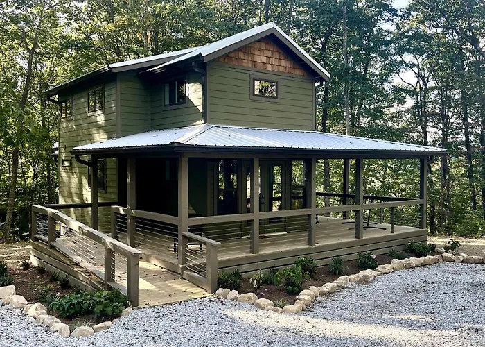 Fully Stocked Cabin Nestled Among The Trees In Tennessee