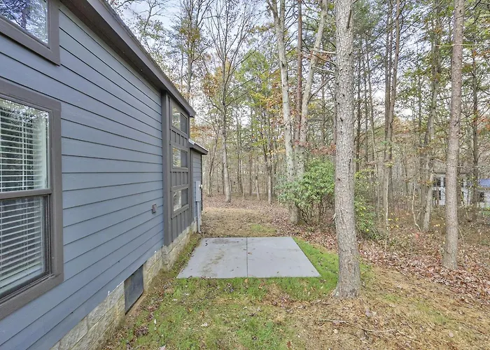 Stunning Mountain Tiny House Beautifully Design Ideal For Nature Lovers In Tennessee