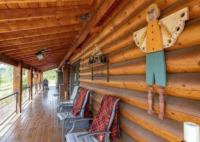 Remodeled Cabin With Pool Table And Hot-Tub In Wyoming