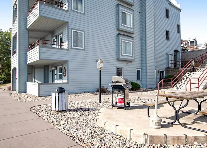 Lighthouse Cove Condo Resort: 418