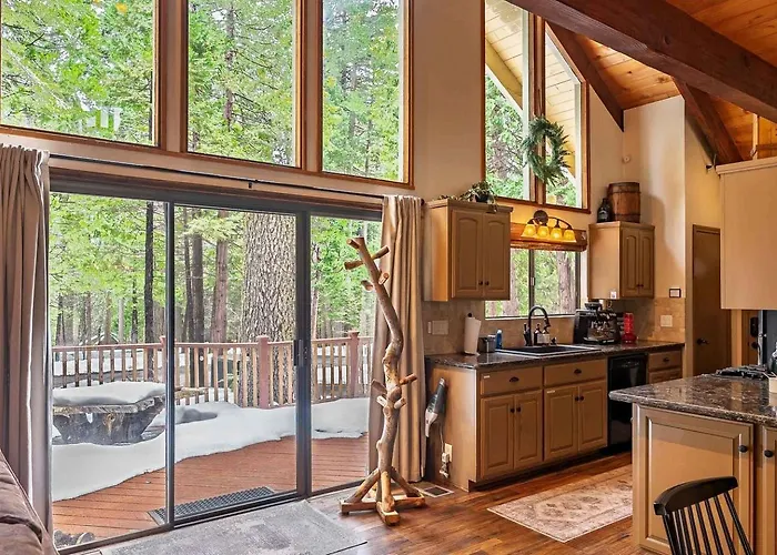 Pinecone Cottage In Dorrington, Ca