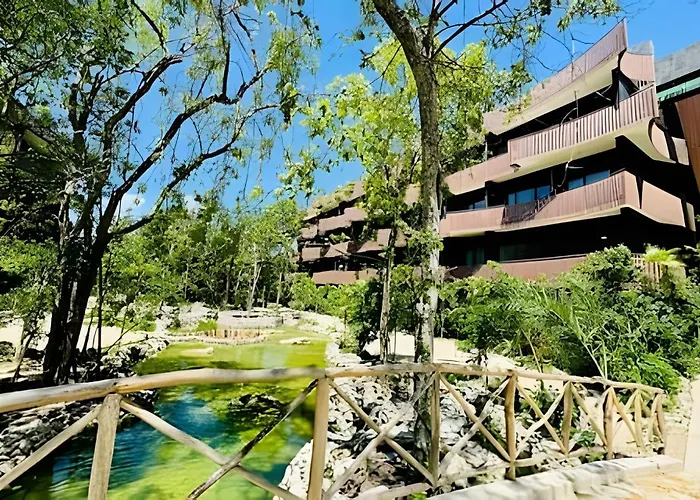 Jungle Guardian - Rooftop Pool & Beach Club