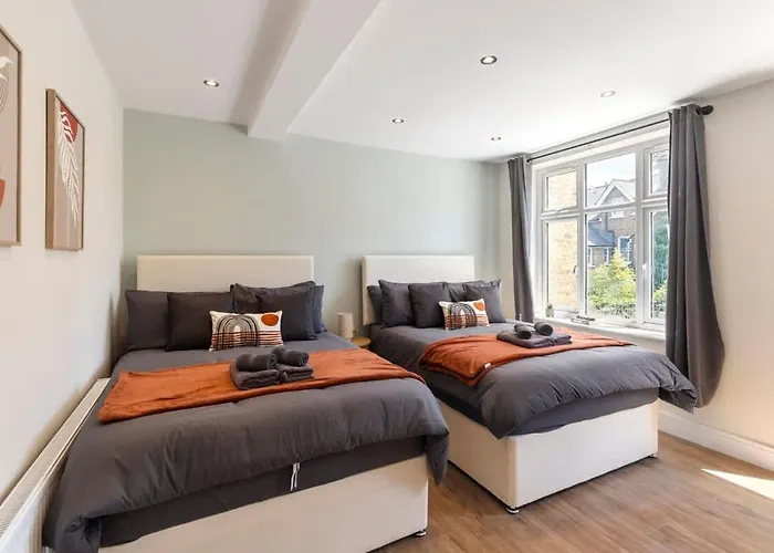 Kew Garden Suite 2Br Sleeps 9 Near Central London