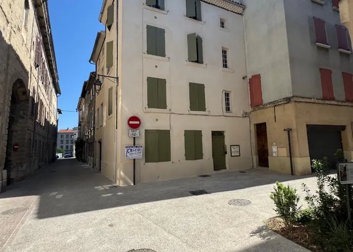 La Pepite Du Centre Historique - 7 Minutes A Pied De La Gare - 1Er Etage - Netflix