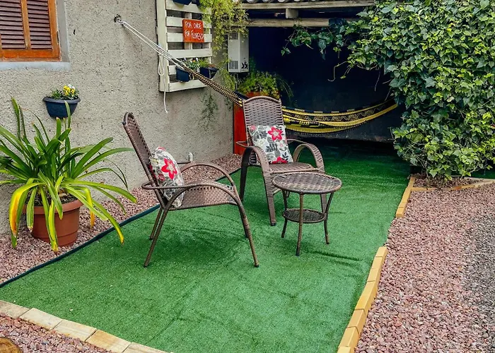 Refúgio com hidro, lareira e jardim em Três Coroas