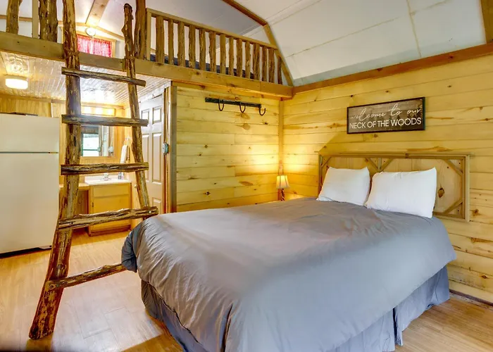 Cedar Falls Cabin 2: Family Getaway By Honey Creek