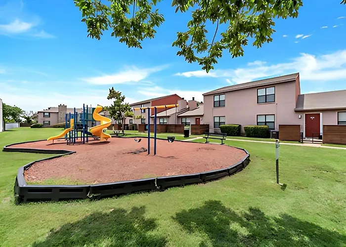 Central 1Br Retreat By Hospital And Tollway