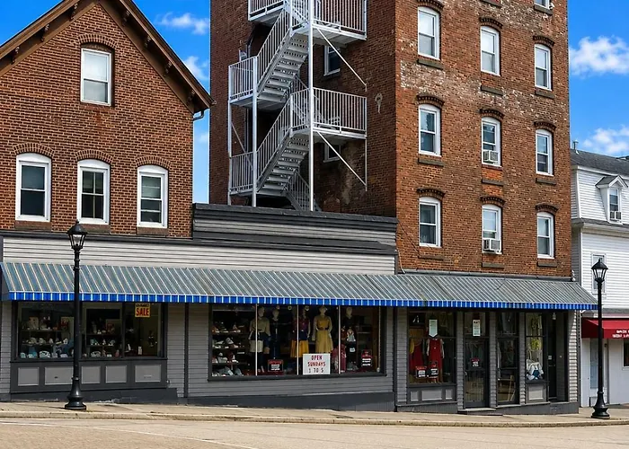 Fall River Stay Urban Haven Entire Suites Cozy 4Br
