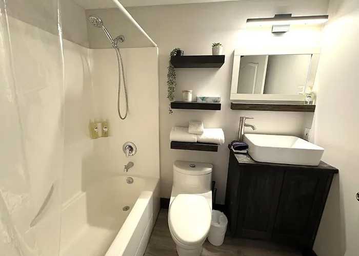 Riverside Way By Fernie Lodging Company