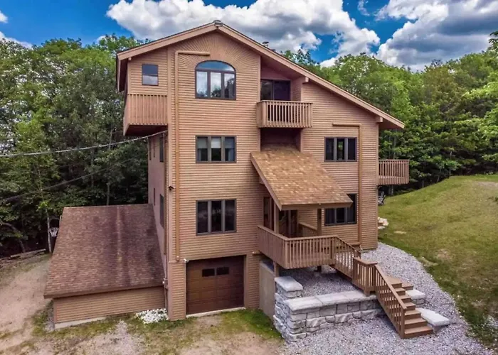 Indoor Saltwater Pool | Sauna | Sleeps 12+