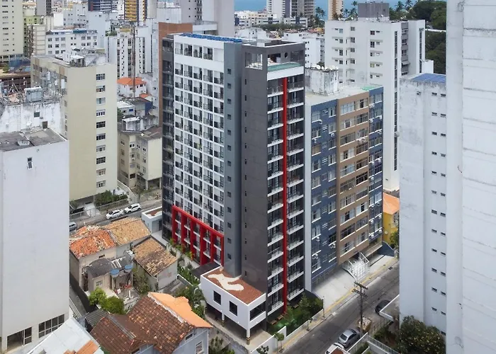 Porto Privilege Housi - 400m da Praia, Barra, Circuito do Carnaval, Piscina no Rooftop, Academia, Coworking e Minimarket by Carpediem