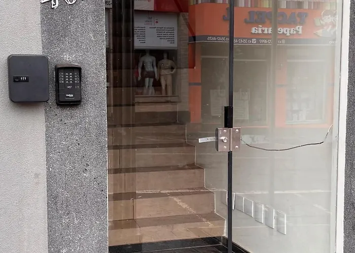 Apto Bandeirantes PR - Tv Smart, Ar condicionado, Frigabar, Wifi