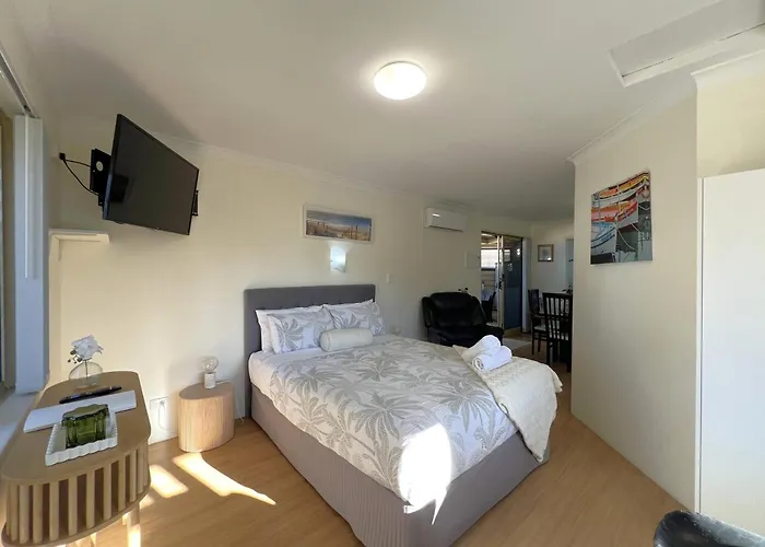 Cosy Bayside Studio