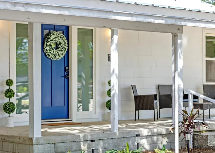 Modern Coastal Cottage Near Destin & Beaches