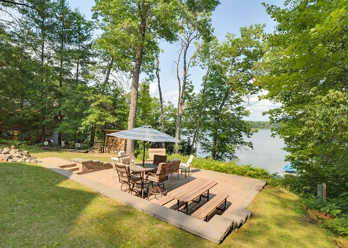 Cozy Benoit Lake Cabin W/ Hot Tub & Views