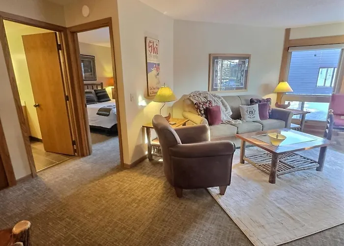 Ski-In/Ski-Out Condo At Lutsen Mtn | Pool, Hot Tub