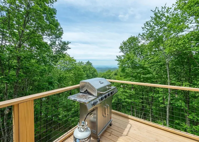 Mountain Views Private Sauna Wet Bar Hot Tub