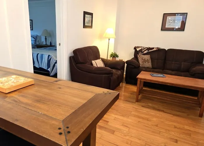 Gulf Stream House - Hammondsport Getaway Apartments #10