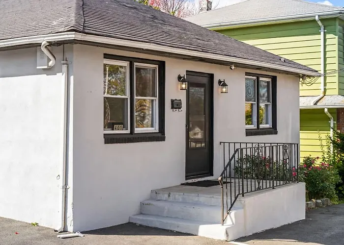 3Br Home Near Medical Center Minutes To Nyc