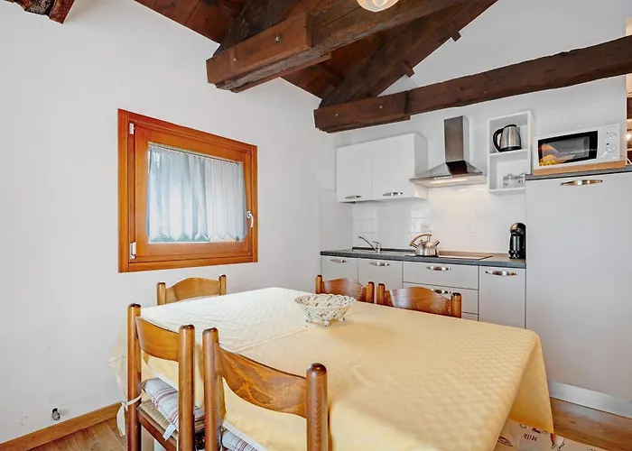 Cozy Country Loft Oleandro
