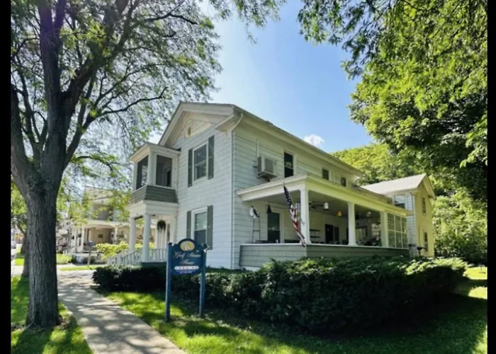 Gulf Stream House - Hammondsport Getaway Unit 12