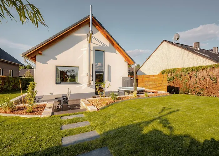 Traumnest Eifel Mit Sauna & Whirlpool