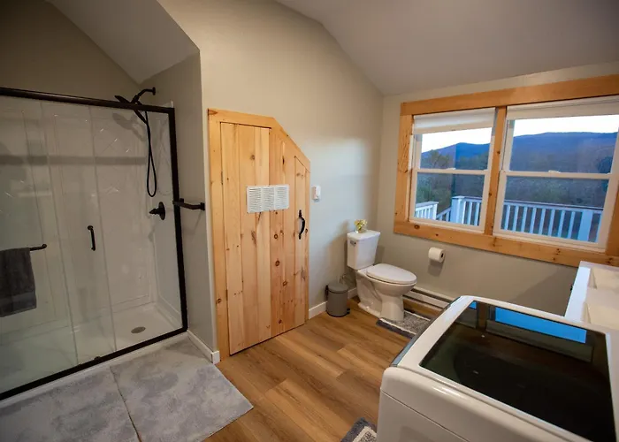 Beautiful Bridgton Apartment