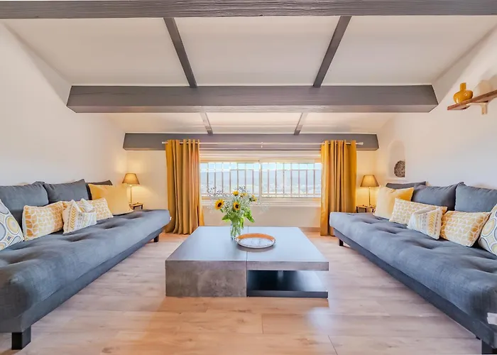 Superbe Appartement "Haut De Villa", Vue Mer Panoramique, Piscine