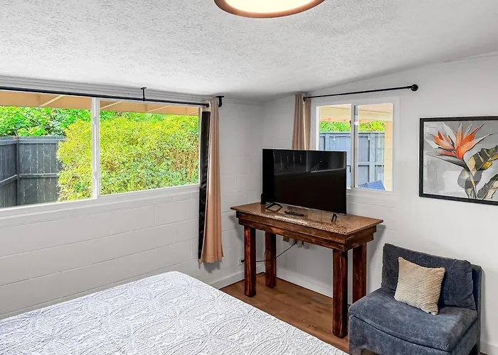 Coral Wave Cottage