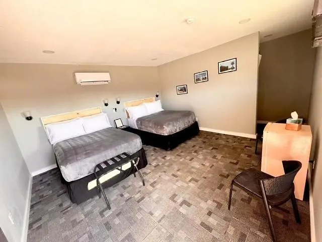 Skyliner Motel