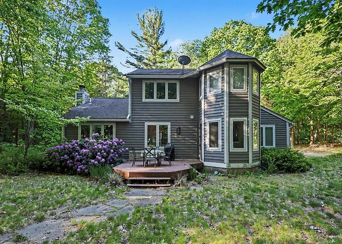 The Whitney House