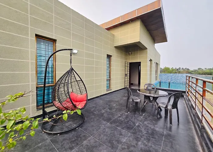 Meerah Mahal Entire Luxurious Aqua Golf Villa 32