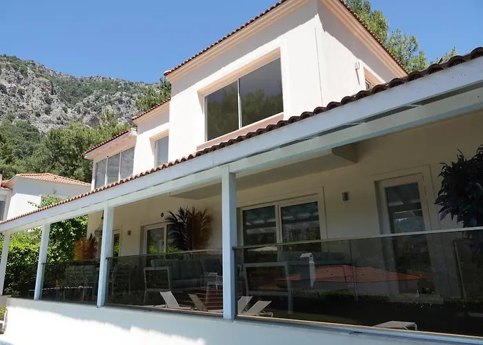 Villa With Amazing Sea And Mountain Views