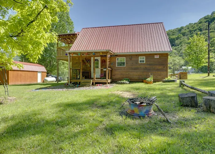 Family Cabin! Close To Greenbrier River & Snowshoe
