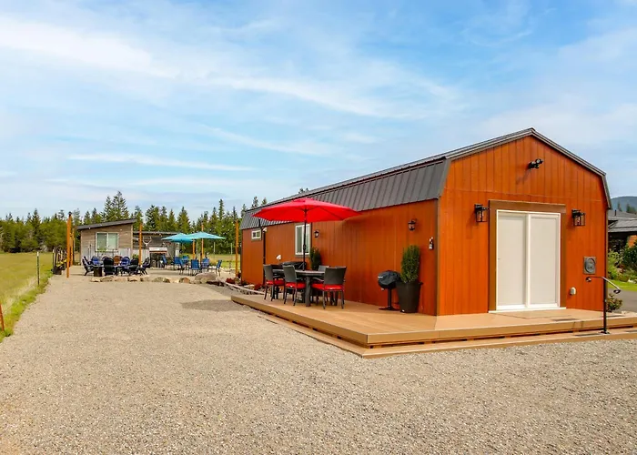Bougie Barn 5 Mi To Silverwood Theme Park!