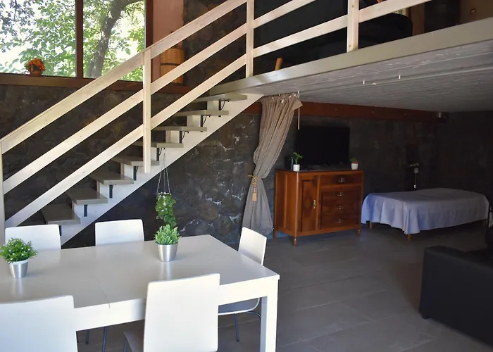 La Pietra Lavica