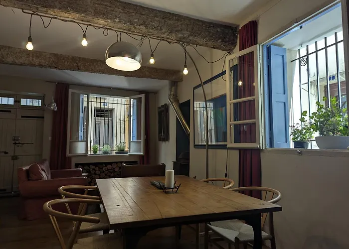 The Artist'S House