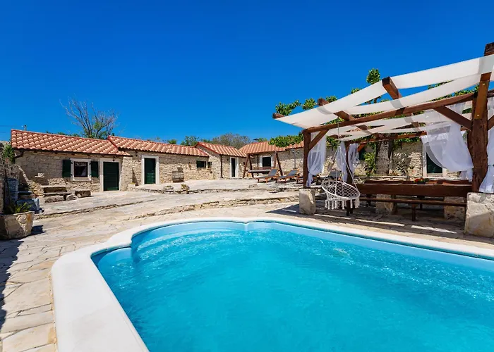 My Dalmatia - Hilltop Paradise With Private Pool, Sauna And Jacuzzi