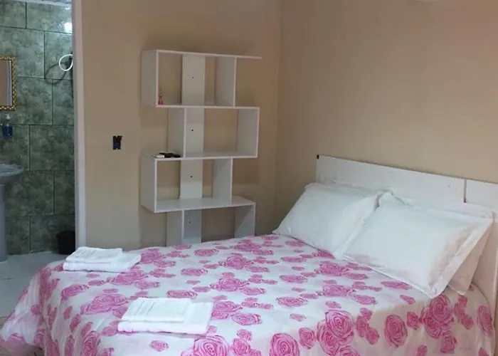 Brocker Hostel Pousada