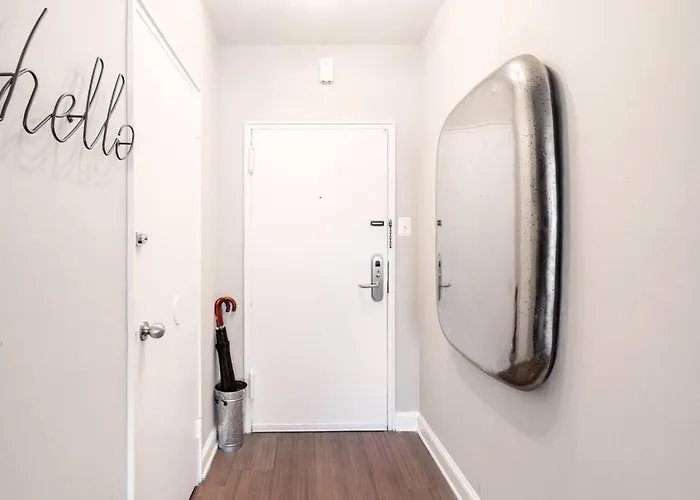 The Chelsea - King 1Br In Rosslyn With Queen Sleeper, Free Parking & Metro Access