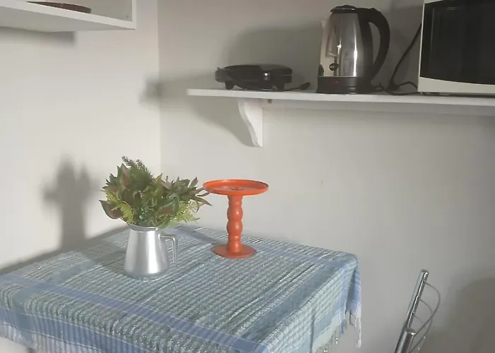 Quarto com cama Queen casal Casa da Mari 2