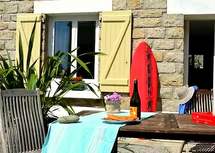 Villa Bouline Plage De Pors Carn A 250M A Pied Grande Maison Authentique Bretonne Bien Equipee Pour 10 Personnes Capacite Rare Dans La Region Jardin Bbq Parking Privatif