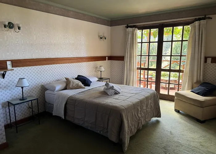 Cuatro Cerros Hostel