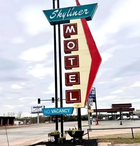 Skyliner Motel