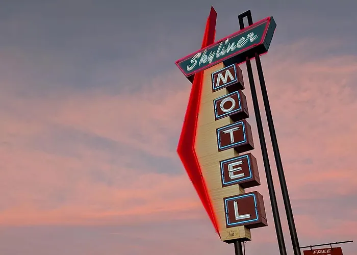 Skyliner Motel