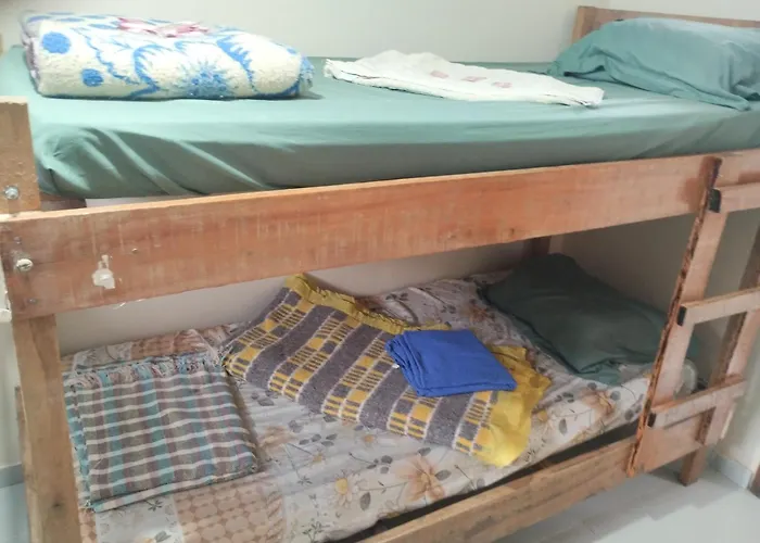quarto 3 pra 4 pessoas