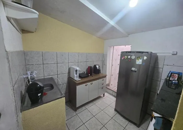 Quarto solteiro custo-benefício