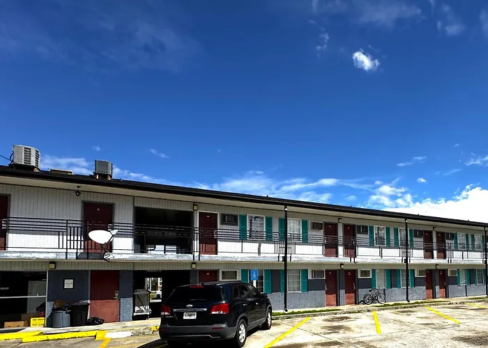 Briarwood Motel Near Valdosta University I 75