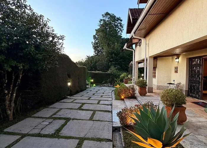 Guest House Família