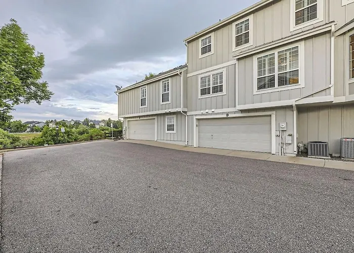 Littleton Executive Townhouse